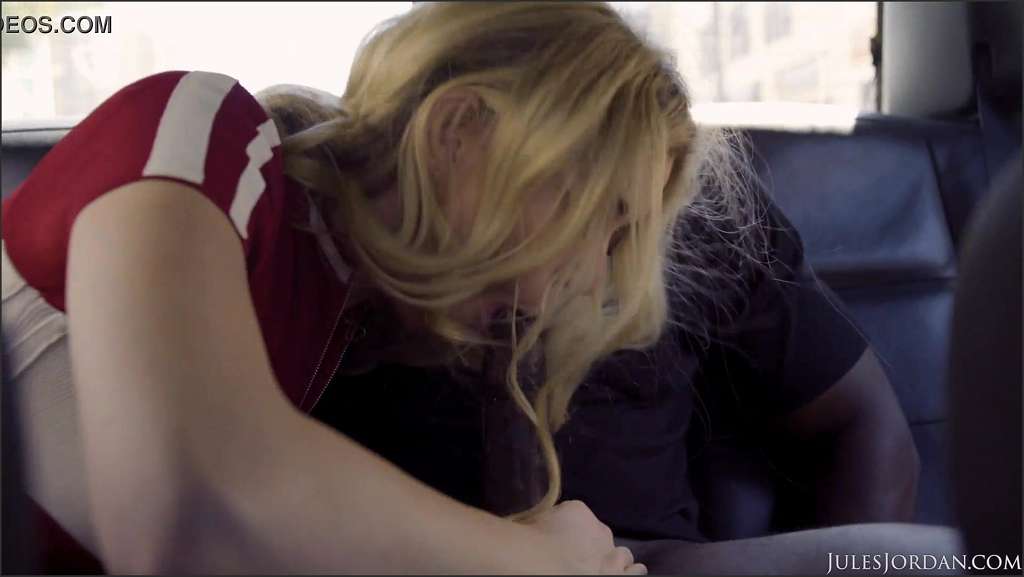 Anny Aurora stillt deine Nylon Pantyhosen Sucht