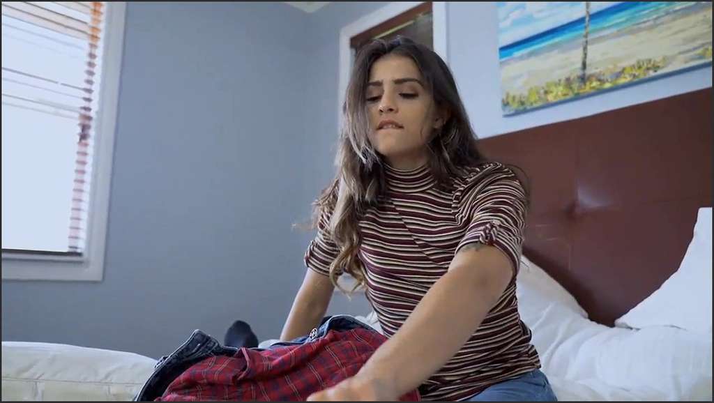 Sofie Reyez Luder ficken den Footballspieler