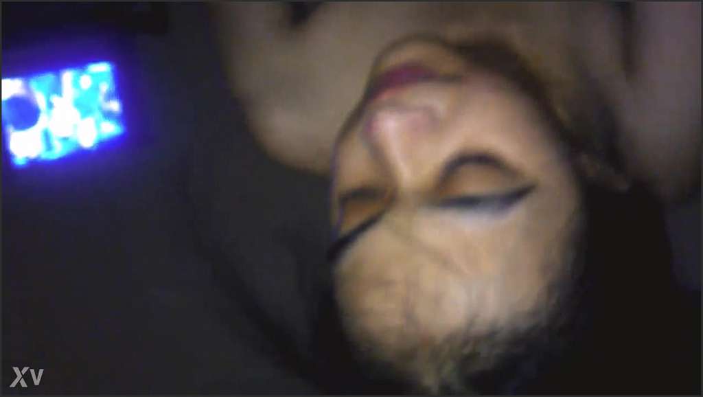 Kazumi spritzt beim Analsex mit ihrem schwarzen Liebhaber