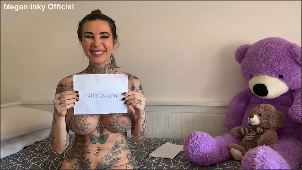 Megan Inky von harten Riesenschwänzen genagelt