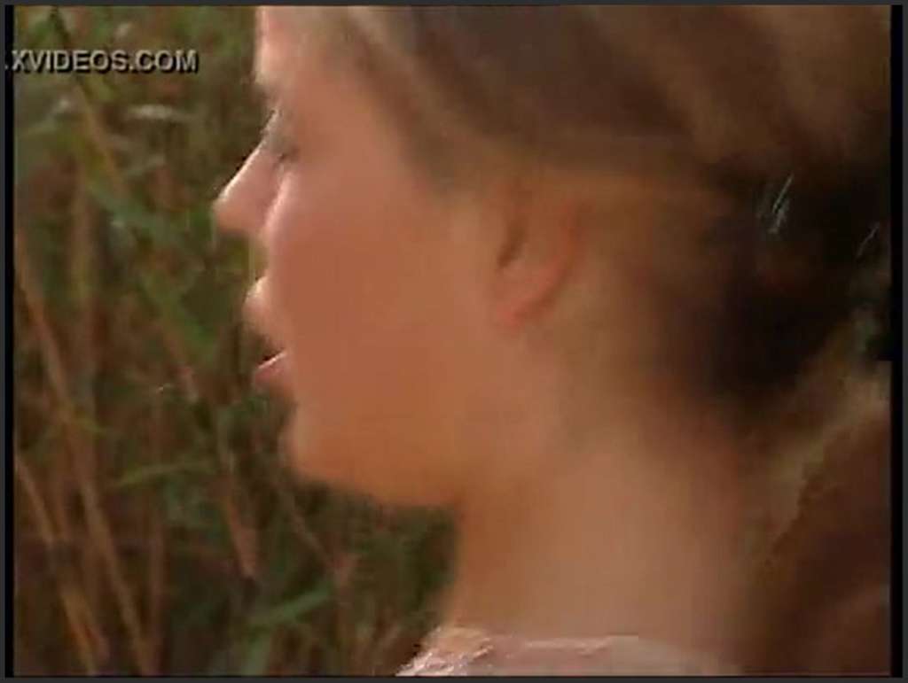 Tyra Misoux lässt sich vor dem Fick die Rosette lecken