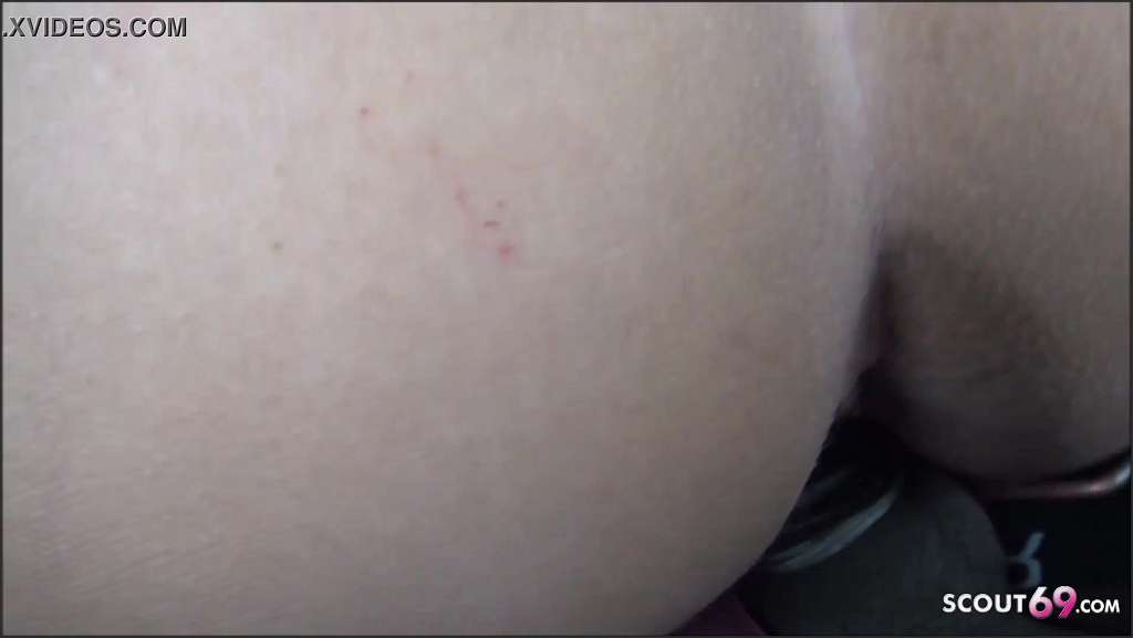 Deutsche Sexvideo Stieftochter beim Dreier mitficken
