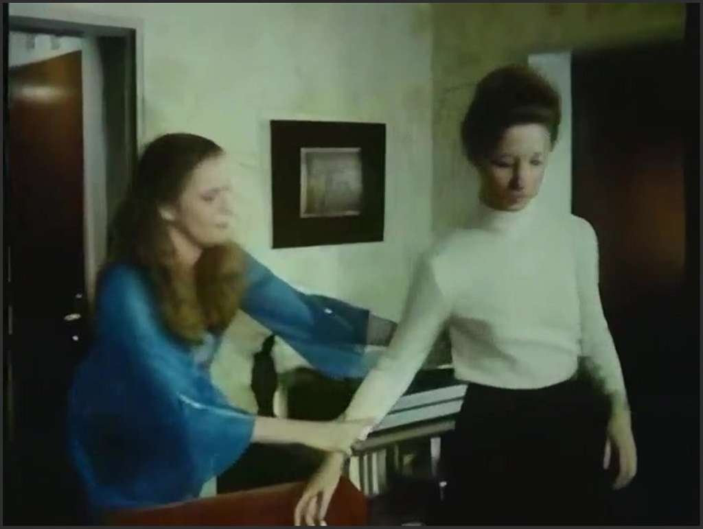 Patricia Rhomberg sich durch´s Glory Hole ficken